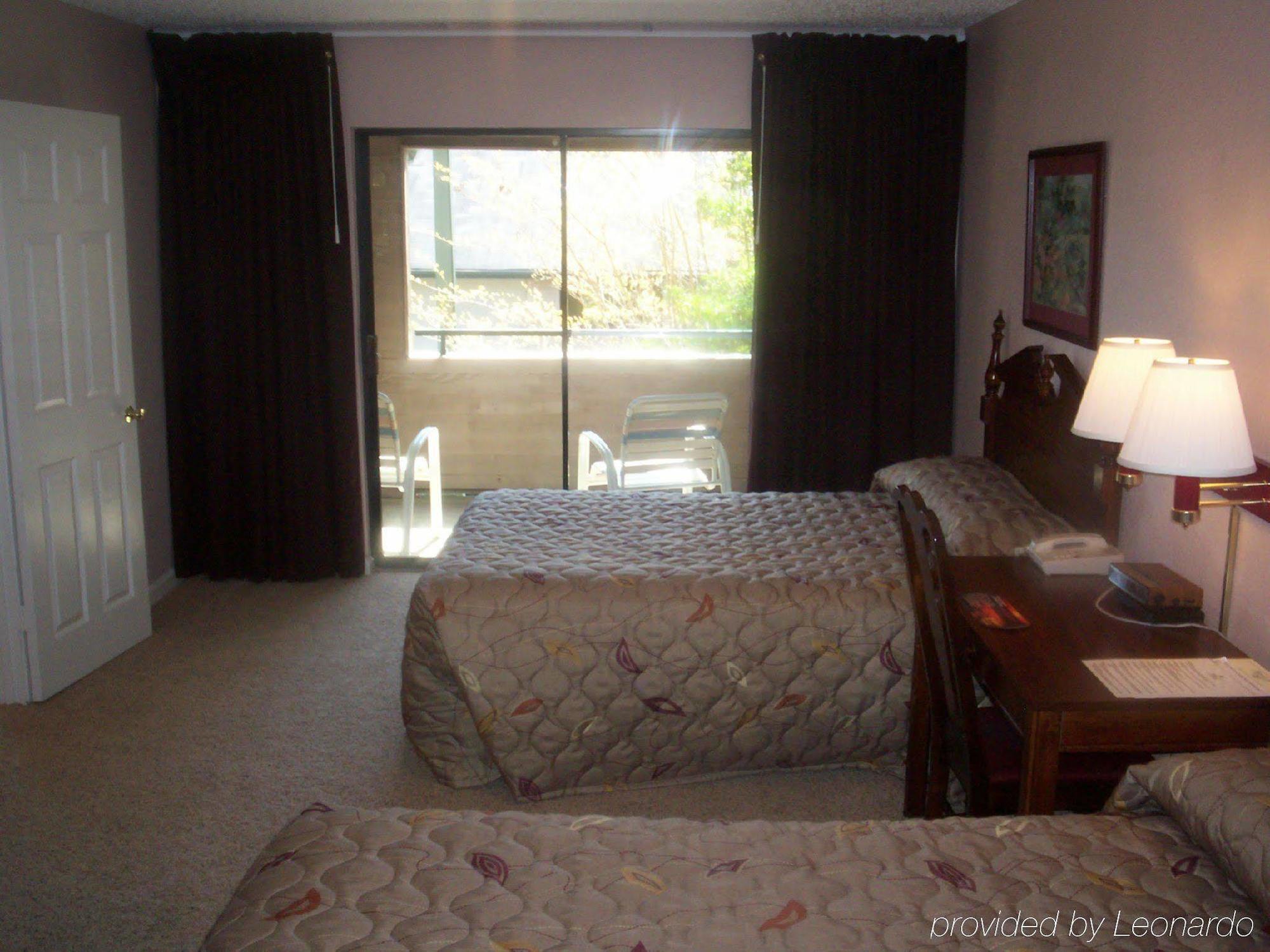 Rime Garden Inn & Suites Irondale Room photo