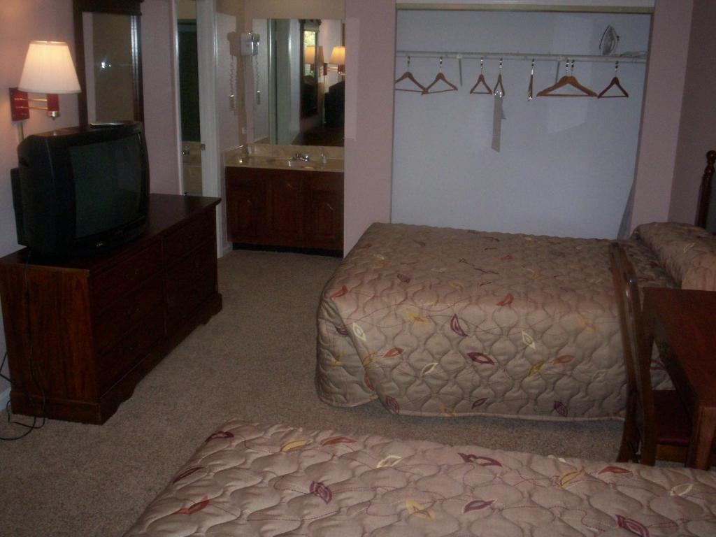 Rime Garden Inn & Suites Irondale Room photo