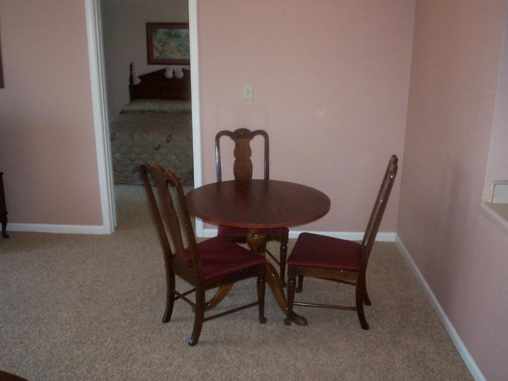 Rime Garden Inn & Suites Irondale Room photo