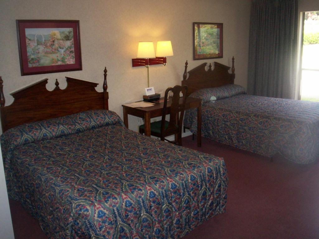 Rime Garden Inn & Suites Irondale Room photo